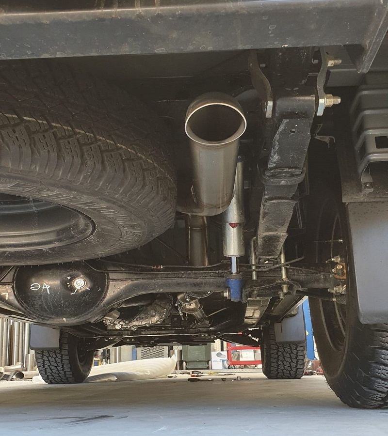 Aftermarket exhaust on SUV